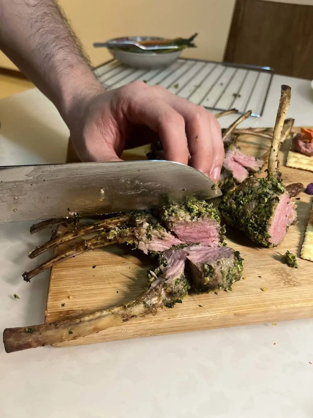 抢微波炉热饭，打工人的世界大战