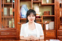 中国女高官拒赔工伤款 遭司机活活砍死
