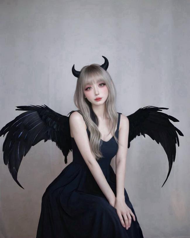 史上最可爱伪娘 “女装13年” 真身是47岁大叔
