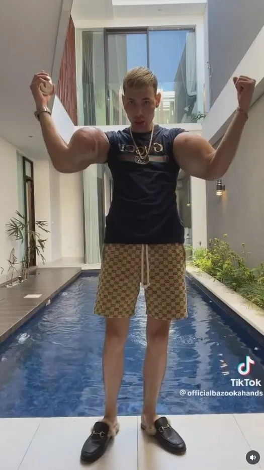 给双臂打6升凡士林....俄大力水手哥要废了