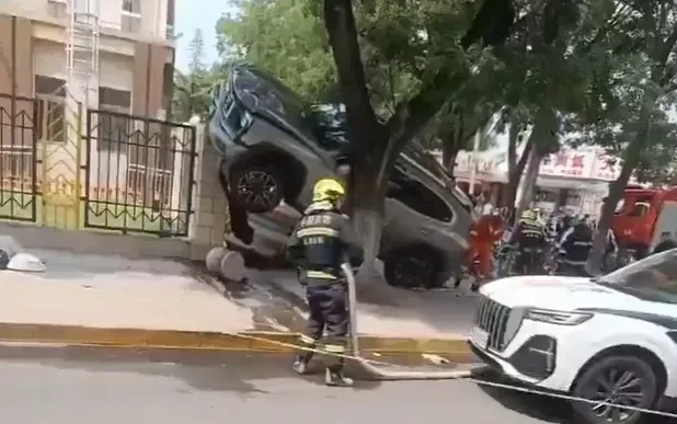 北京驾车撞9童案 肇事驾驶被传夫妻口角拿孩童泄愤