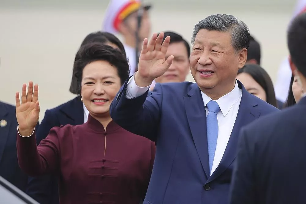 邓聿文：习近平会交棒给彭丽媛或习明泽吗？