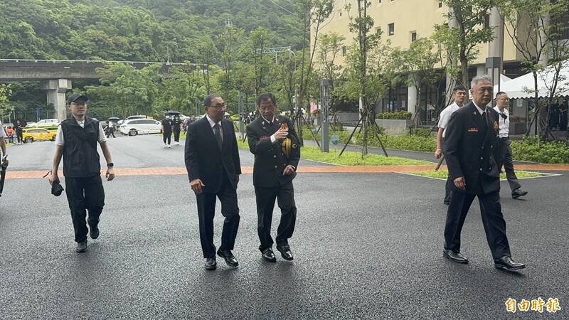 新北市长侯友宜到场致意。(记者郑景议摄) 新北市长侯友宜到场致意。(记者郑景议摄)