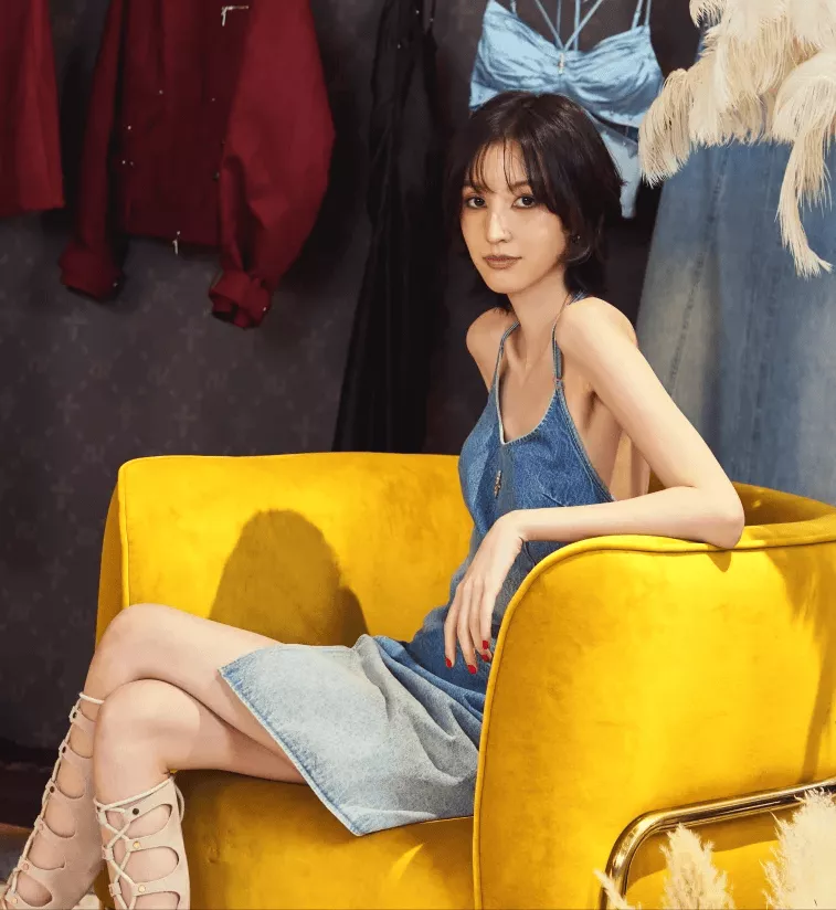 华晨宇绯闻女友为品牌站台翻车,网友呼吁避雷品牌
