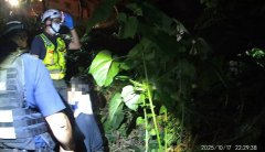 骑士闪避流浪猫失控坠谷 丰原警消合力抢救脱困