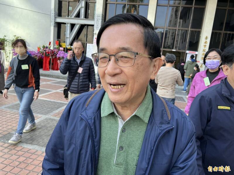 前总统陈水扁被控于前台北101董事长陈敏薰买官案涉嫌洗钱,台北地检署起诉,台北地院认为已完成10年追诉权时效、判决免诉,检方上诉,高等法院今认定追诉权时效已完成,仍判免诉。可上诉。(资料照) 前总统陈水扁被控于前台北101董事长陈敏薰买官案涉嫌洗钱,台北地检署起诉,台北地院认为已完成10年追诉权时效、判决免诉,检方上诉,高等法院今认定追诉权时效已完成,仍判免诉。可上诉。(资料照)