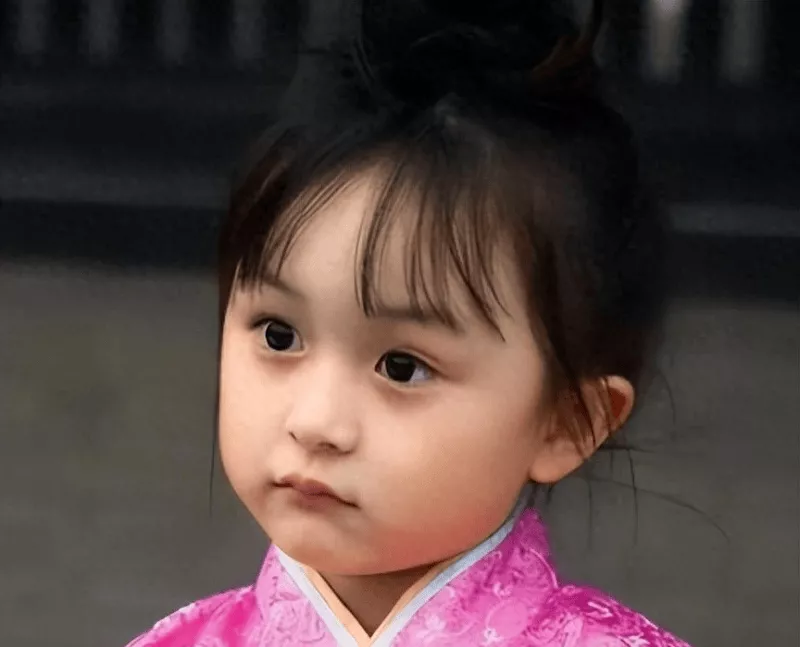 因长相甜美被禁止整容的刘楚恬，如今长成啥样