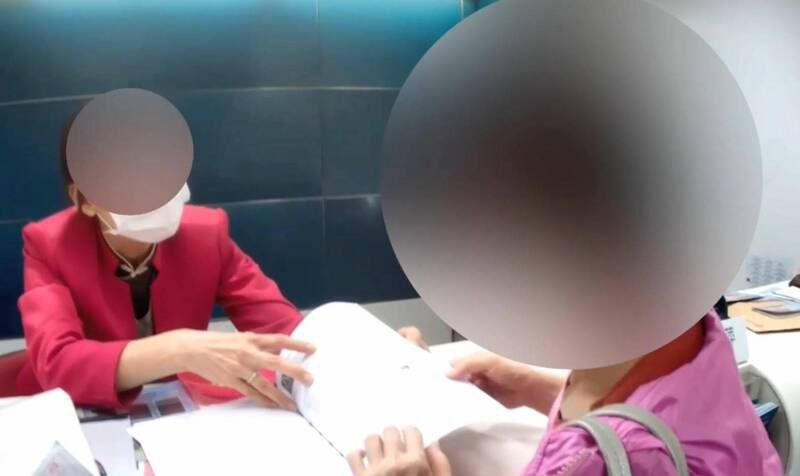 钟妇险遭诈骗集团讹走巨款。（记者刘庆侯翻摄）