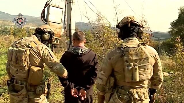 3中国人“非法采购2公斤铀”落网