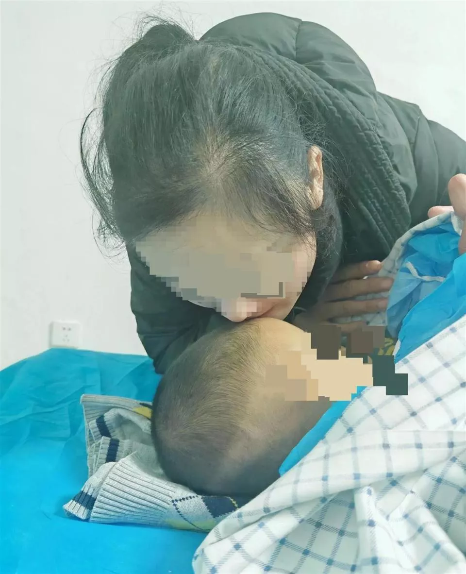 4岁男童药店打针后不幸去世,20多天前刚过生日