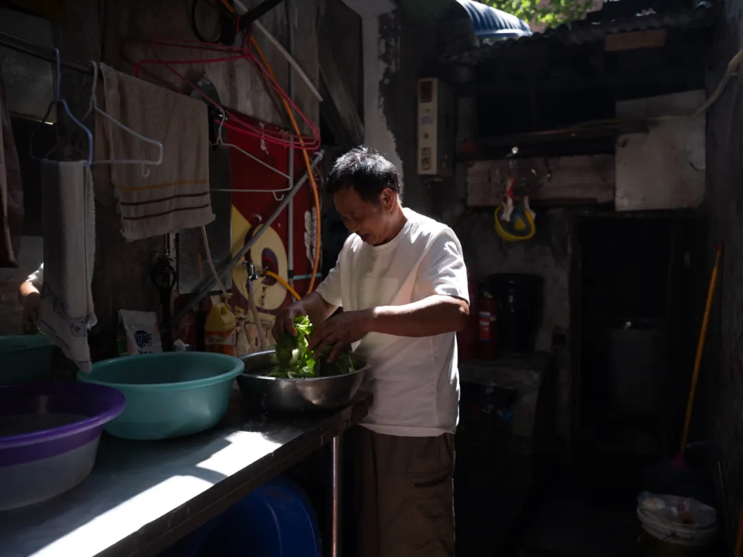 8元旅店,流离人生 8元旅店,流离人生