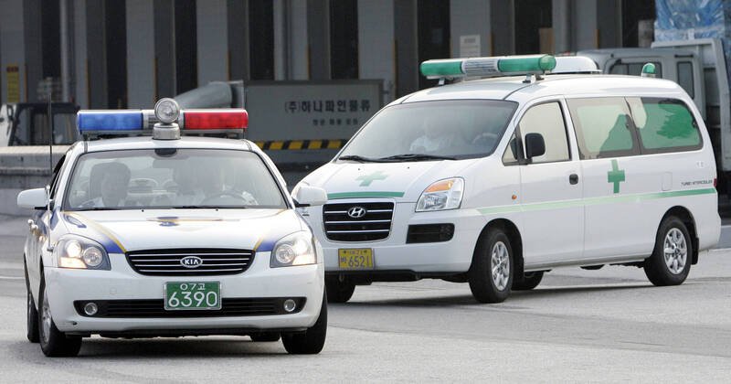 南韩首尔在今（4）日上午惊传砍人案，3名伤者已被送医救治，凶嫌则当场被警方依现行犯逮捕。示意图，图与新闻事件无关。（美联社资料照）
