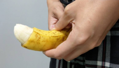 治疗包皮发炎......22岁男惨沦残疾人士  全身多处遭截肢！