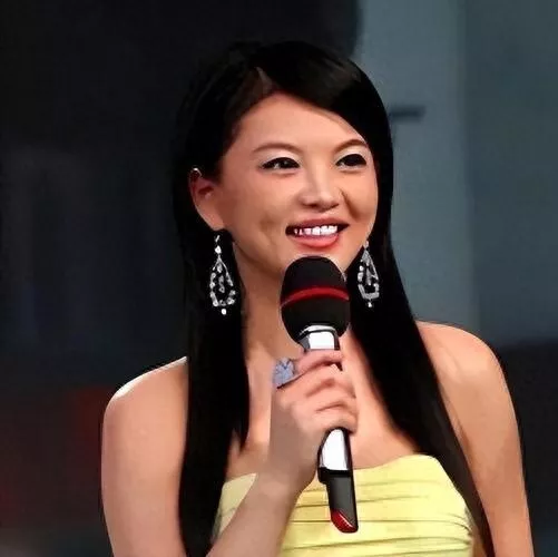 网红模仿李湘冲上热搜，网友调侃这是李湘她姐李逵