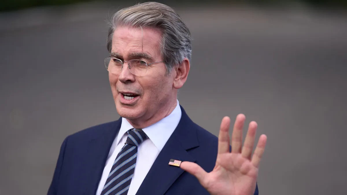 最高院审关税 贝森特利用大法官提问反将一军 最高院审关税 贝森特利用大法官提问反将一军