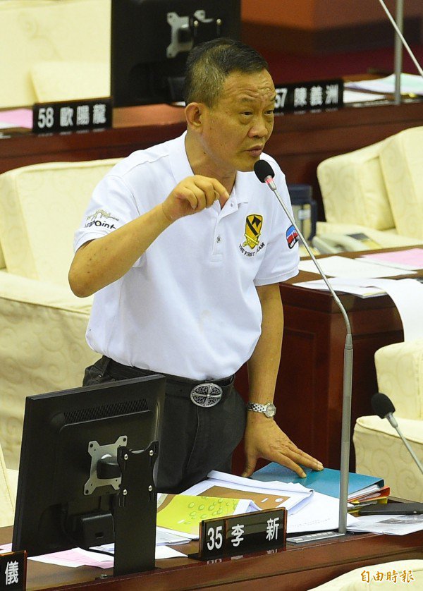 市议员林瑞图服务处招牌被砸，他表示不愿提告。（资料照，记者张嘉明摄）