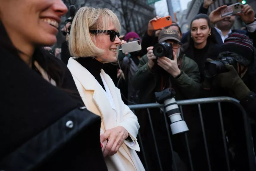 多次为性侵案翻案失败后，特朗普要闹到最高法