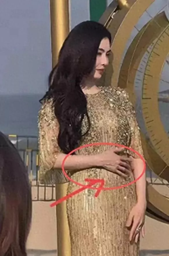 张柏芝现身河北无修图膀大腰圆，果然路人手机真实