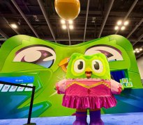 西瓜卡企鹅要毕业「它」想应征 网惊：感觉搭车压力大