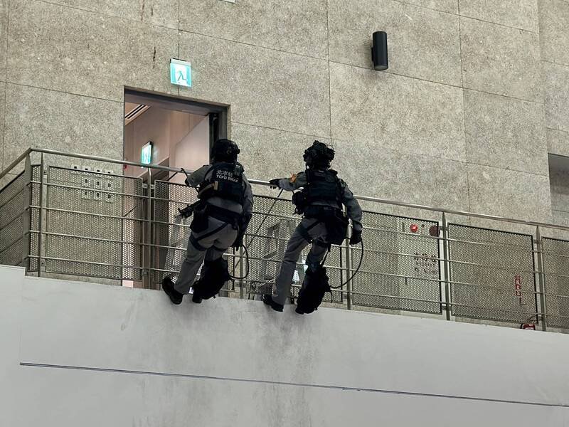 特勤警力展现战力。（记者王冠仁翻摄）