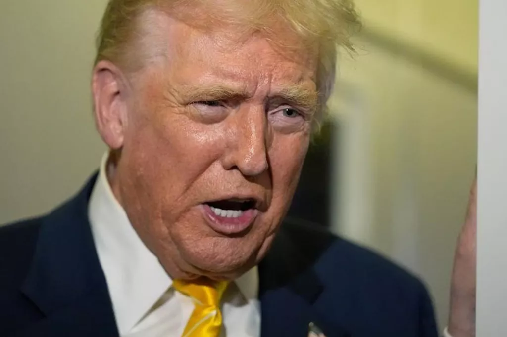 川普重手反击艾普斯坦丑闻 下令调查这些民主党大咖