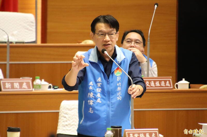 新竹县政府产发处长陈伟志说，中央认定雷射笔功率是1毫瓦以下的使用安全无虞。（记者黄美珠摄）