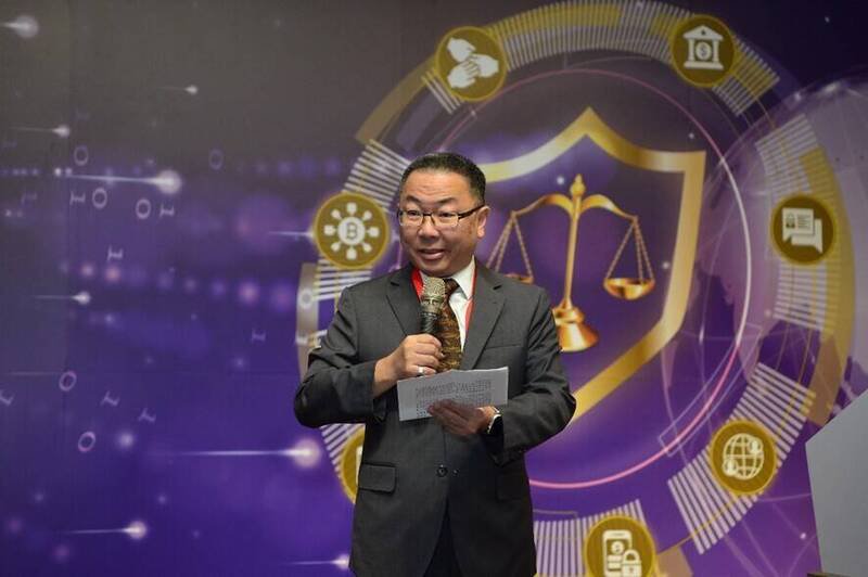 高检署两天举办「2025检察论坛—数位科技洪流下打击诈欺之因应与策略」研讨会，图为行政院政务委员林明昕与会致词。（高检署提供）