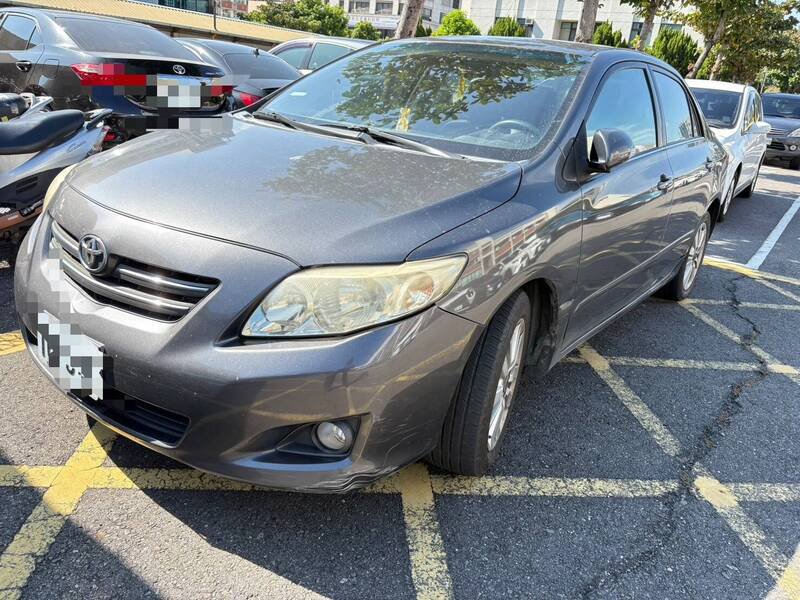 陈男和2名毒友开的车子，里面搜出大批毒品。（警方提供）