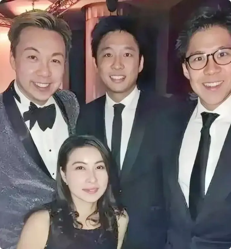 “天花板级”儿媳!泰国巨富之女Namfon嫁霍启仁