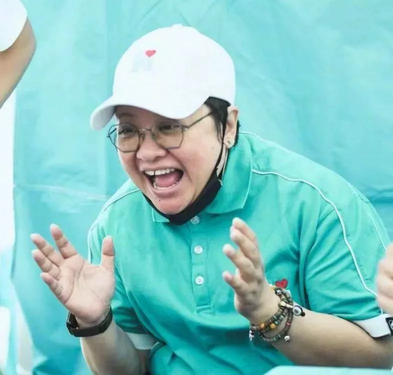 多位明星为香港火灾捐款！韩红基金拿出一千万