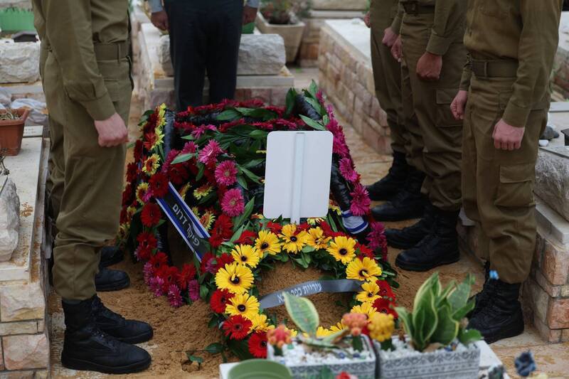 自10月初停火开始以来，已有20名生还人质和26名人质遗骸被送回以色列。（欧新社）