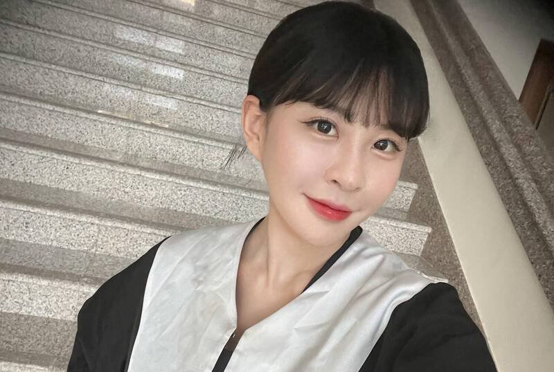 一名资深检察官分析，律师「仙塔」李宜諪今于庭上全盘翻供并坦承犯行，某种程度上仍可获得缓刑。（翻摄自李女IG）