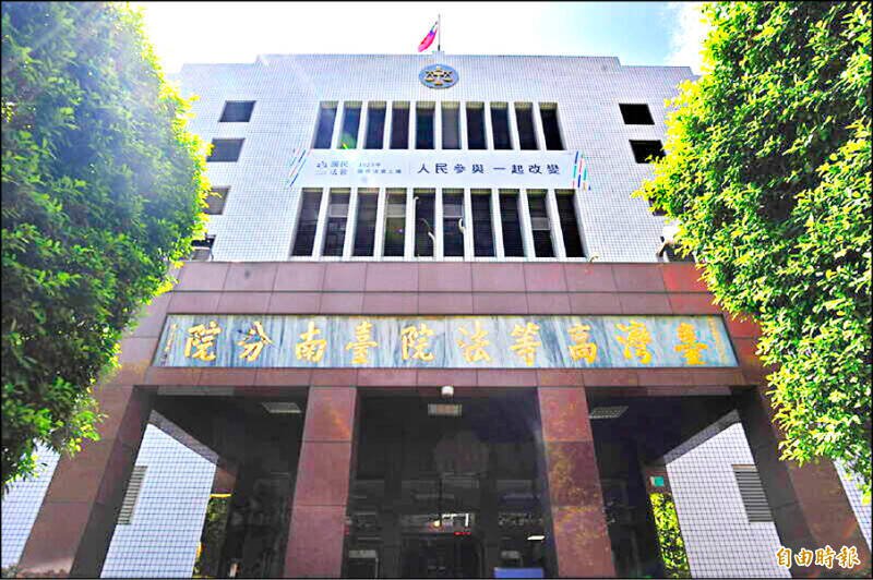 陈男在速限50的道路飙到106撞死骑士，高院改判1年、缓刑2年并依调解赔偿。（记者王捷摄）