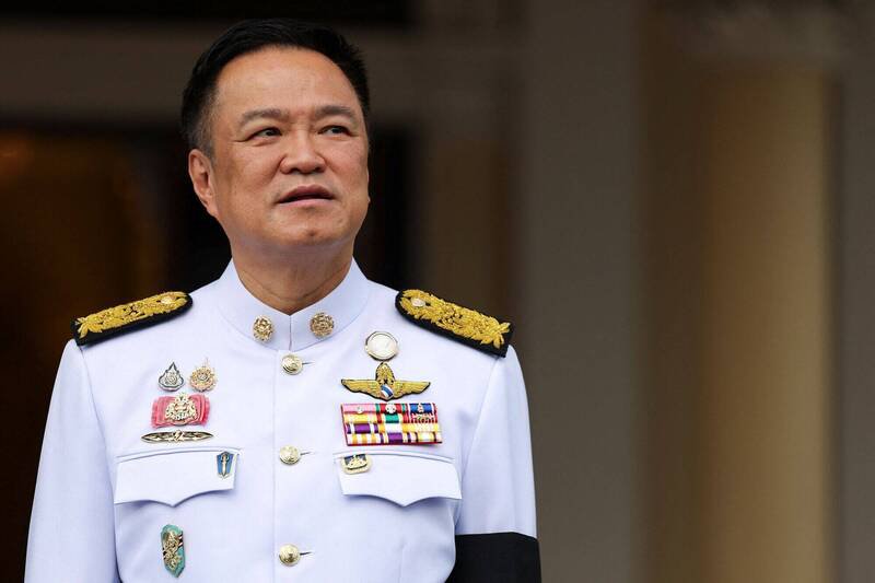 不甩川普声称已促成泰柬停火，阿努廷表示，泰国将继续采取军事行动。（路透）