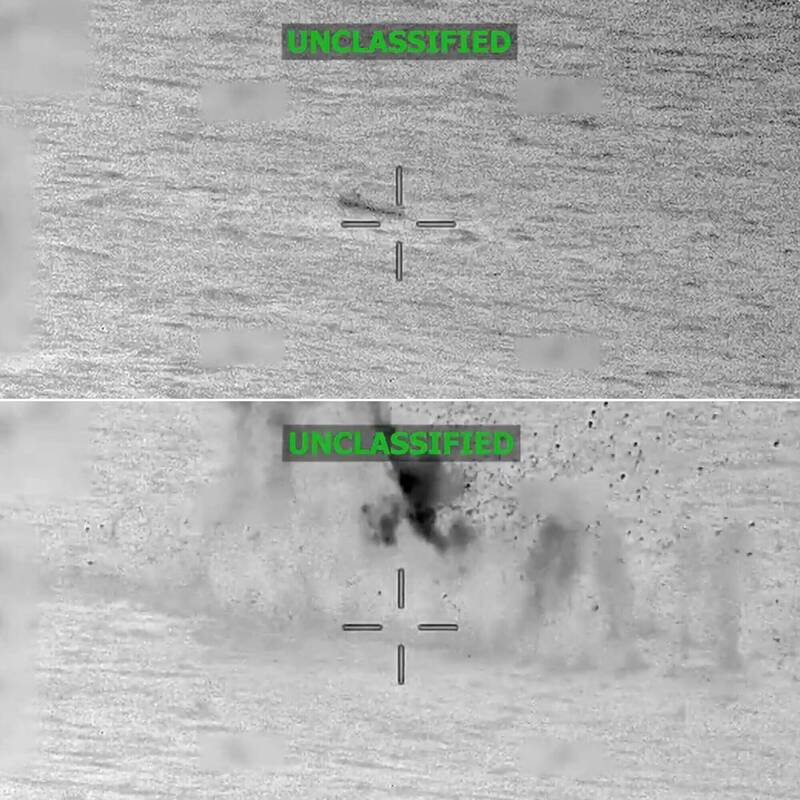 美军南方司令部（SOUTHCOM）公布最新画面，显示美军29日在东太平洋海域对一艘疑似运毒船发动「致命动能打击」。上图为锁定目标，下图为击中瞬间爆炸起火。军方证实船上2人身亡，使得自9月以来的海上扫毒行动累计死亡人数至少达107人。（法新社）