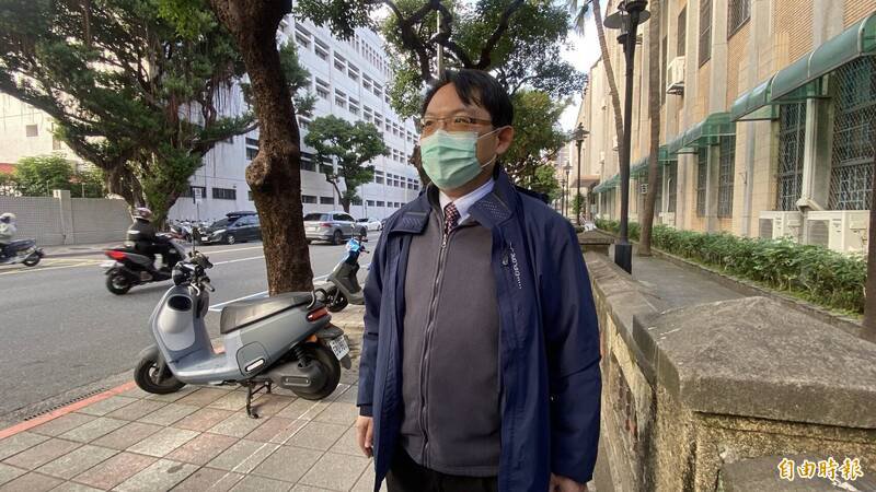 台北地检署检察官徐名驹今出庭，结束后步出法院。（记者杨心慧摄）