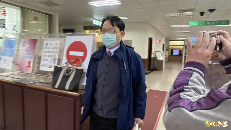 台北地检署检察官徐名驹今出庭，结束后步出法院。（记者杨心慧摄）