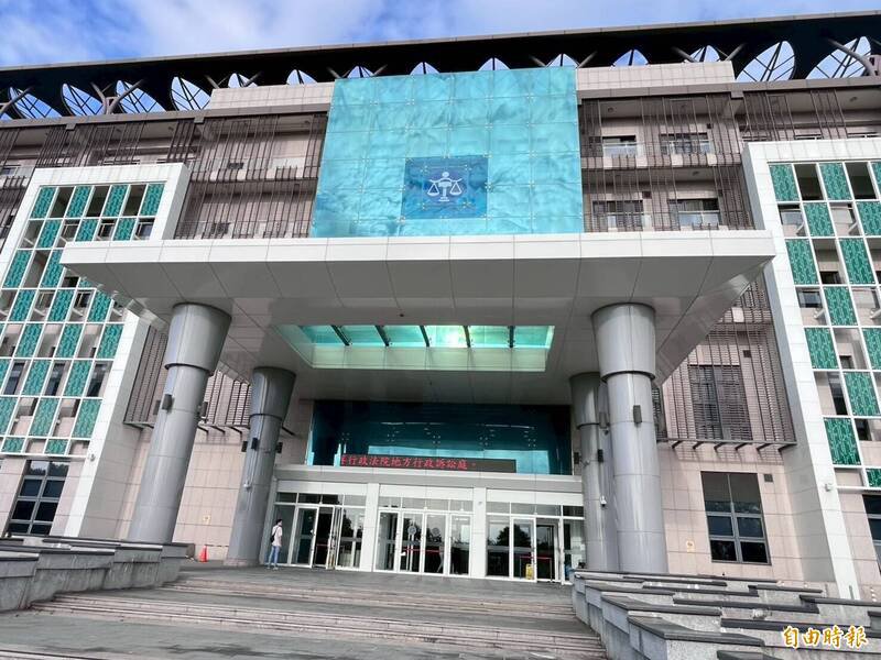 一名男子想要从竹市府手中抢回大嫂的监护权，代替过世的哥哥照顾失智嫂，最后被法官驳回。（记者黄美珠摄）