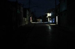 变电站故障  古巴东部4省数十万人无电可用