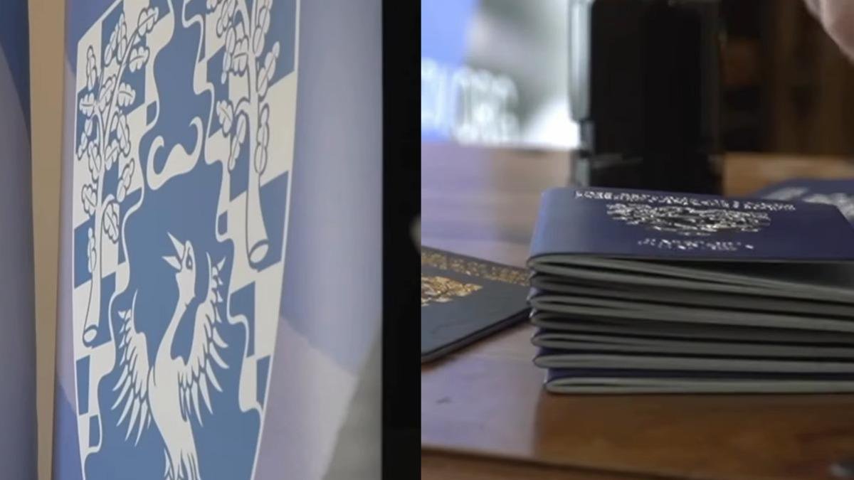 维尔迪斯自由共和国有自己的国徽跟护照。（图／取自IG @danieljacksonvs）