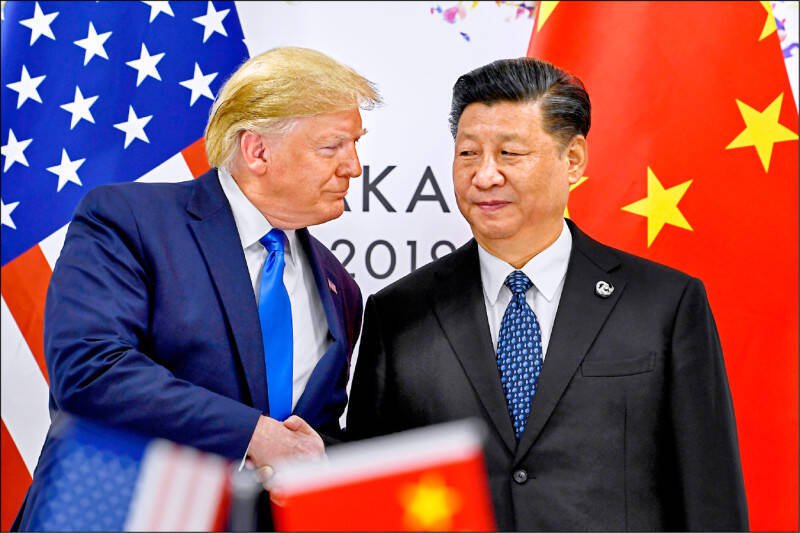 川普预计将于30日与中国国家主席习近平在APEC峰会场边会晤。(美联社档案照) 川普预计将于30日与中国国家主席习近平在APEC峰会场边会晤。(美联社档案照)