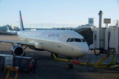 空服员误触「1装置」 让达美航空损失上百万