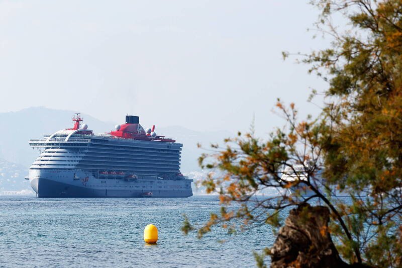 澳洲一名80岁女子搭乘邮轮在大堡礁蜥蜴岛自由活动时疑似迷路,未能及时返回邮轮,被遗留近一天后不幸身亡,示意图。(欧新社) 澳洲一名80岁女子搭乘邮轮在大堡礁蜥蜴岛自由活动时疑似迷路,未能及时返回邮轮,被遗留近一天后不幸身亡,示意图。(欧新社)