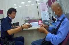 金价飙涨男陷投资黄金骗局 警方携业者阻诈保住40万