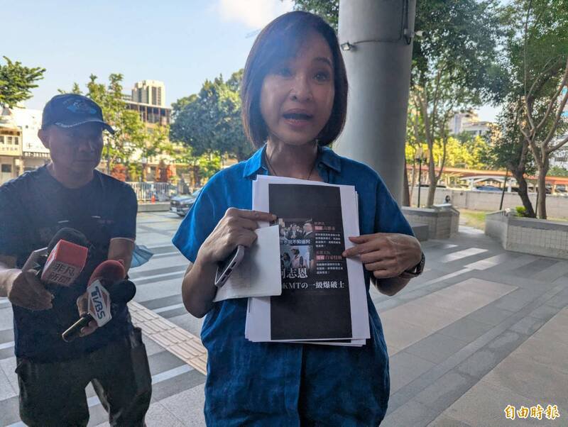 国民党立委柯志恩赴雄检说明,撇清自己与遭羁押的地主石丽君关系。(记者黄佳琳摄) 国民党立委柯志恩赴雄检说明,撇清自己与遭羁押的地主石丽君关系。(记者黄佳琳摄)