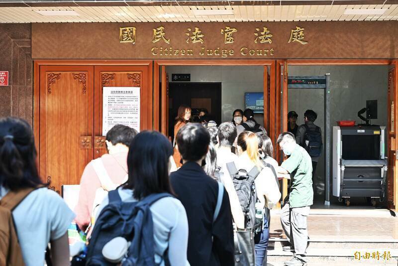 台北地院国民法官法庭本周二开庭,周三、周四针对中籍简姓女子新店溺毙幼女案进行辩论总结,全案将于11月3日宣判。(资料照) 台北地院国民法官法庭本周二开庭,周三、周四针对中籍简姓女子新店溺毙幼女案进行辩论总结,全案将于11月3日宣判。(资料照)