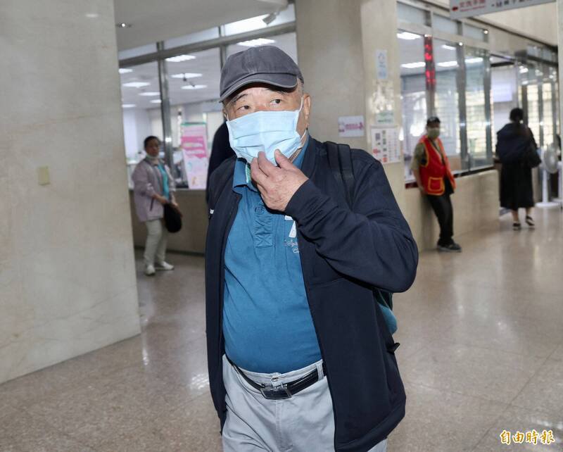 台北地方法院审理前台北市长柯文哲等人涉京华城容积等弊案,今日传唤共同被告、国民党台北市议员应晓薇的顾问吴顺民作证。(记者罗沛德摄) 台北地方法院审理前台北市长柯文哲等人涉京华城容积等弊案,今日传唤共同被告、国民党台北市议员应晓薇的顾问吴顺民作证。(记者罗沛德摄)