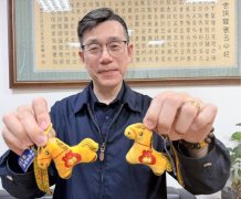 马年推王爷平安吊饰 麻豆警结合神助守护治安交通