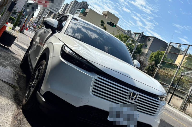 车内有异味，车主怀疑是「自杀车」，自己透过网路查询。图为同款车型示意图，与本新闻无关。（记者颜宏骏摄）