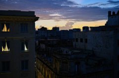 古巴电网崩溃 全岛逾千万人面临断电危机